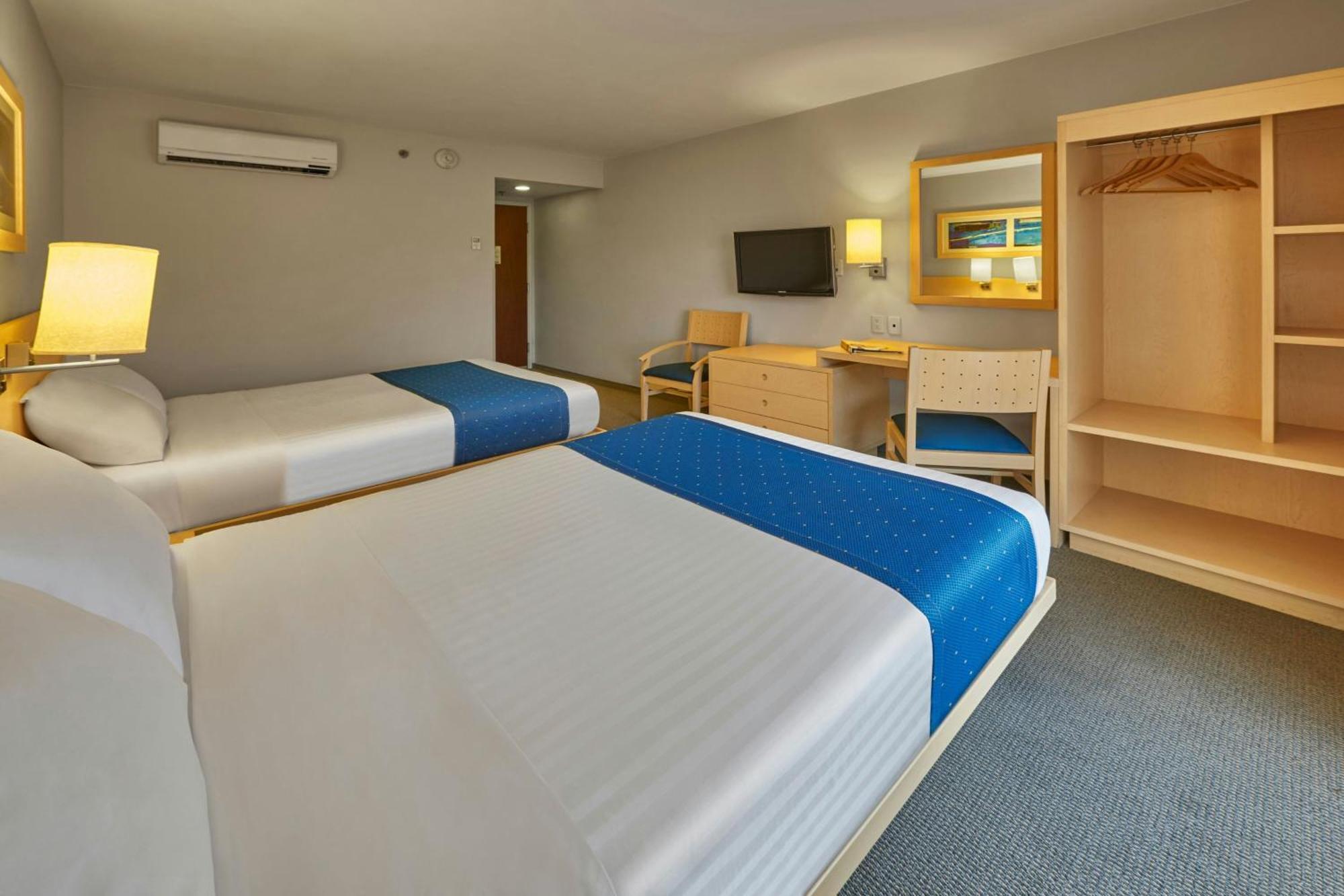 City Express By Marriott Ciudad Obregon Exterior photo